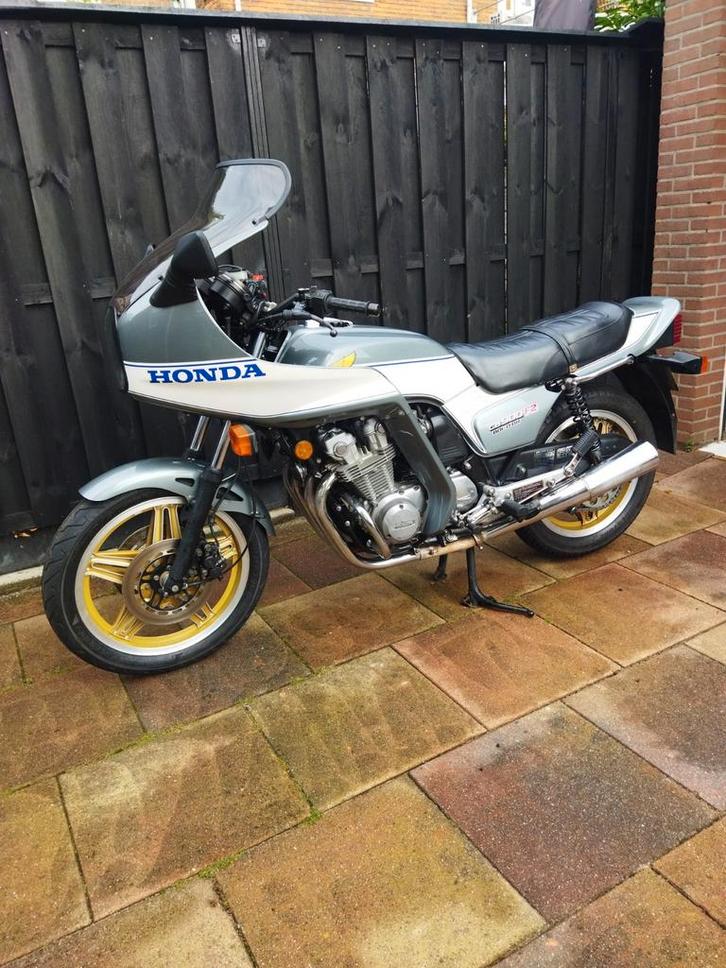 CB 900 F2 Bol d'or cb900f2, Motoren, Motoren | Honda, Particulier, Toermotor, meer dan 35 kW, 4 cilinders, Ophalen