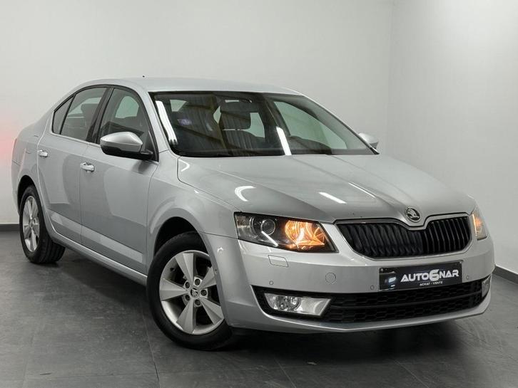 Skoda Octavia 1.2 TSI Euro6b - Xenon - Navi - Carnet, Auto's, Skoda, Bedrijf, Te koop, Octavia, ABS, Achteruitrijcamera, Airbags