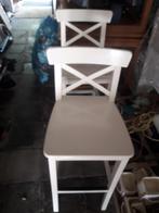 2 chaises de bar en bois blanc, Maison & Meubles, Tabourets de bar, Comme neuf, 90 cm ou plus, Bois, Enlèvement