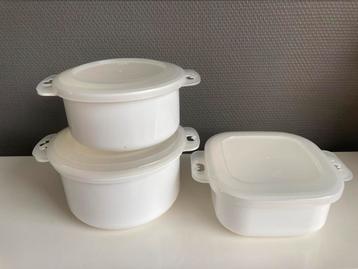 3 potjes + deksel voor diepvries beschikbaar voor biedingen
