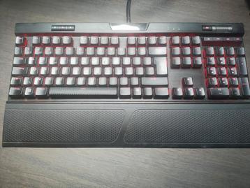 Corsair k70 mk2 beschikbaar voor biedingen