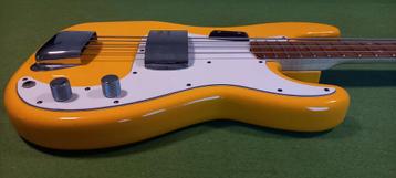 1979 fender precision bass monaco yellow, Enlèvement, Comme neuf
