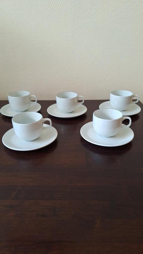 Royal Copenhagen 5 kopjes en schotel blue line Grethe Meyer, Huis en Inrichting, Keuken | Servies, Zo goed als nieuw, Kop(pen) en/of Schotel(s)