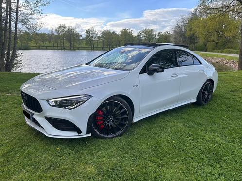 MERCEDES CLA 35 AMG 4 matic, Auto's, Mercedes-Benz, CLA, Achteruitrijcamera, Elektrisch, Automaat, Alcantara, Ophalen of Verzenden
