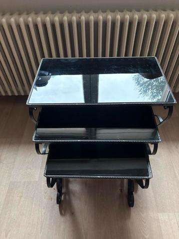 Table gigogne année 60-70 beschikbaar voor biedingen