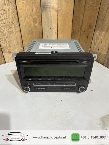 Audi A4 auto radio 8K1 035 678 A beschikbaar voor biedingen