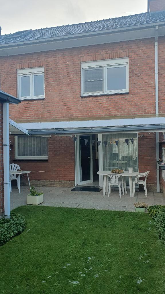 MAISON MITOYENNE À VENDRE, Immo, Maisons à vendre, Province de Flandre-Occidentale, Jusqu'à 200 m², Maison 2 façades, Ventes sans courtier