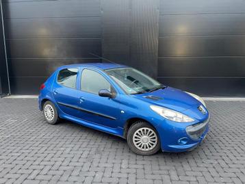 Peugeot 206+ Essence contrôle carpass Ok beschikbaar voor biedingen