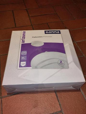 Plafondlamp beschikbaar voor biedingen