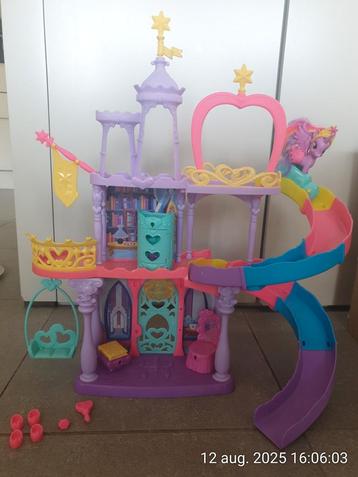 My little pony kasteel beschikbaar voor biedingen