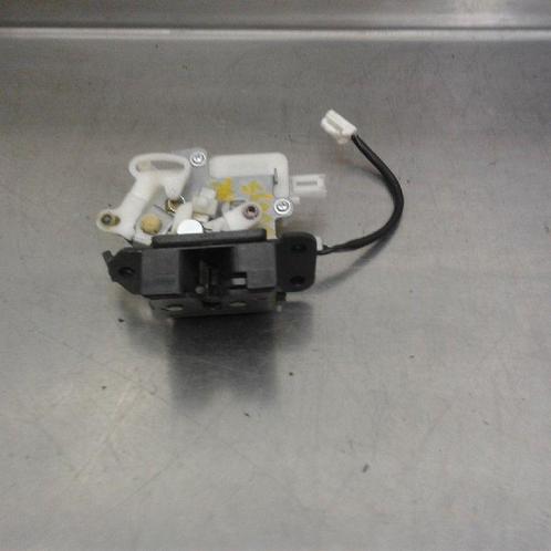 SLOTVANGER ACHTERKLEP Toyota Corolla (EB / ZZ / WZ / CD), Auto-onderdelen, Carrosserie, Toyota, Gebruikt