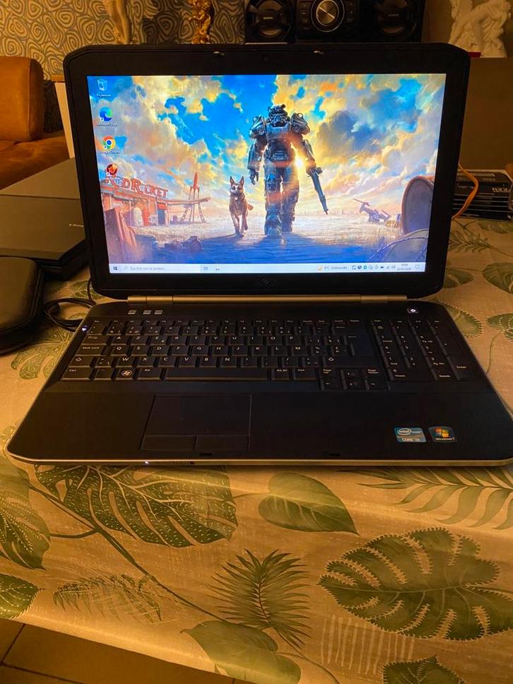 Dell latitude  E5520, Informatique & Logiciels, Ordinateurs portables Windows, Utilisé, 15 pouces, SSD, 2 à 3 Ghz, 8 GB, Azerty