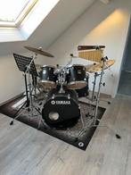 Zwart drumstel van yamaha met nog heel wat toeters en bellen, Muziek en Instrumenten, Drumstellen en Slagwerk, Ophalen, Gebruikt