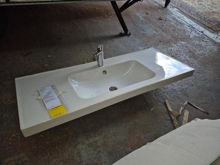 Spoelbak badkamer 121 cm +kraan nieuw!, Huis en Inrichting, Badkamer | Badkamermeubels, Nieuw, Ophalen