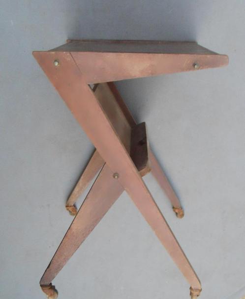 TABLE BUREAU année 50 à rafraichir; restaurer; repeindre; re, Antiek en Kunst, Antiek | Meubels | Tafels, Ophalen