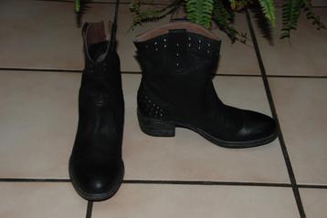 Bottillons, Boots"Nero Giardini"en cuir noir 36 Tbon état!