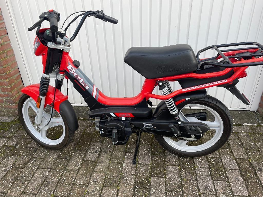 Tomos -Beta