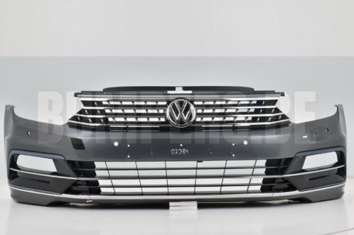 Bumper VOLKSWAGEN PASSAT B8 PRE-FACELIFT R-LINE R LINE 2016-, Auto-onderdelen, Carrosserie, Bumper, Voor, Gebruikt, 6 maanden garantie