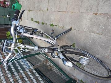 Gazelle elektrische fiets  prima onderhouden, 50 km par batterie ou plus, Comme neuf, Gazelle, Enlèvement