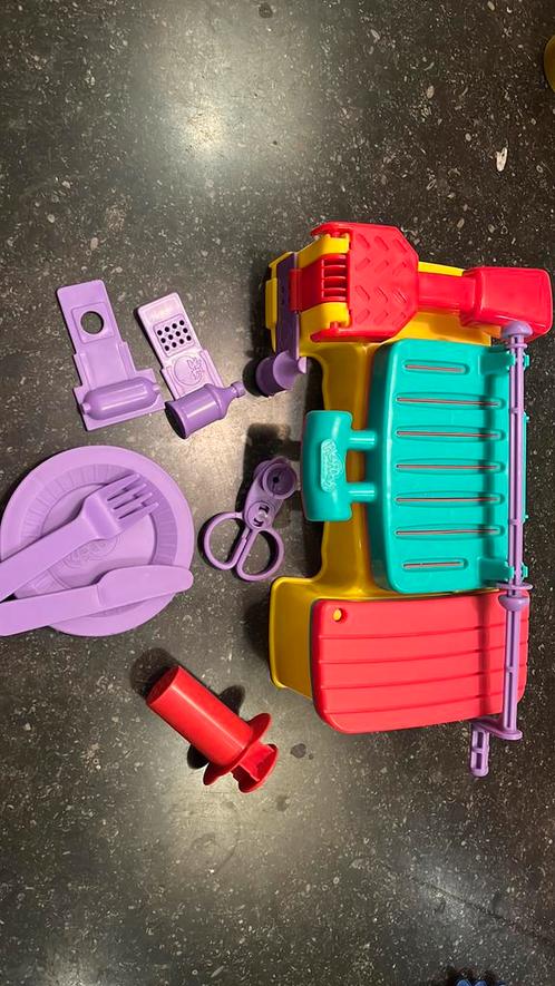 Play-Doh fun pakket (barbecue, pizza oven & varia), Enfants & Bébés, Jouets | Éducatifs & Créatifs, Comme neuf, Bricolage, Découverte