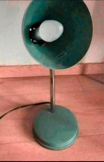 Moderne nachtlamp  beschikbaar voor biedingen