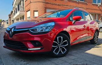 RENAULT CLIO 1.2 BENZINE, Auto's, Particulier, Onderhoudsboekje, Cruise Control, Rood