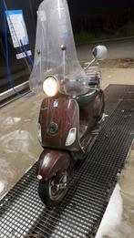 Vespa lx50 (a klasse), Fietsen en Brommers, Ophalen, Zo goed als nieuw