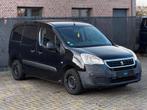 Peugeot Partner L1 Lichte vracht 2017 Benzine 70DKM, Auto's, Bestelwagens en Lichte vracht, Voorwielaandrijving, Stof, Zwart, Bedrijf