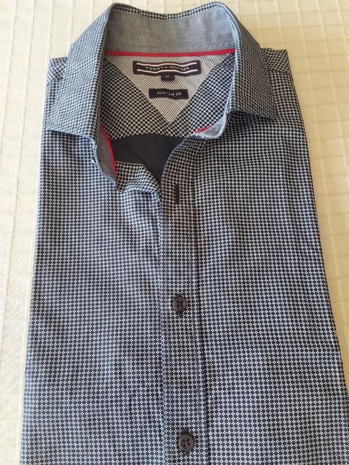 CHEMISE HOMME TOMMY HILFIGER// NEW YORK FIT / NOUVEAU, Vêtements | Hommes, Chemises, Neuf, Tour de cou 39/40 (M), Enlèvement