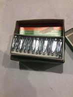 NIEUW lot doosjes van 24 vintage nagelknippers, Ophalen of Verzenden