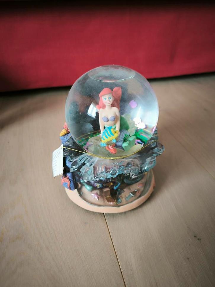Sneeuwbol én muziekdoos 'The little Mermaid' Disney, Verzamelen, Disney, Zo goed als nieuw, Ophalen