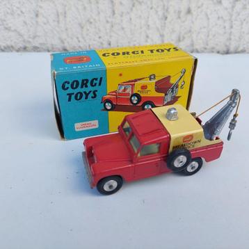 CORGI TOYS 417S LAND ROVER PECHTRUCK + METALEN KIST beschikbaar voor biedingen