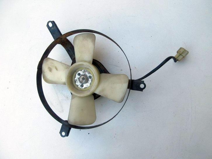 Kawasaki ZX10 radiatorfan ZX 10 radiator vin fan koelfan, Motoren, Onderdelen | Kawasaki, Gebruikt, Ophalen of Verzenden