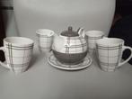 Nieuw modern theeservies in geschenkdoos, Huis en Inrichting, Keuken | Servies, Ophalen, Nieuw