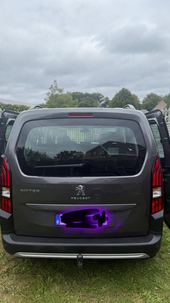 Peugeot Rifter 2023, Auto's, Peugeot, Rifter, 360° camera, 4x4, ABS, Achteruitrijcamera, Airbags, Airconditioning, Alarm, Apple Carplay