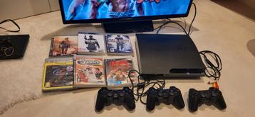 PS 3 slim editie, 3 controllers en 6 spellen. beschikbaar voor biedingen