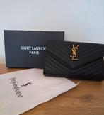Yves Saint Lauren Clutch Bag, Ophalen of Verzenden, Zo goed als nieuw, Zwart