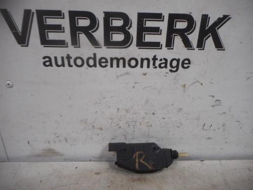 CENTRALE VERGRENDELING MOTOR RECHTS VOOR Opel Calibra, Auto-onderdelen, Overige Auto-onderdelen, Opel, Gebruikt