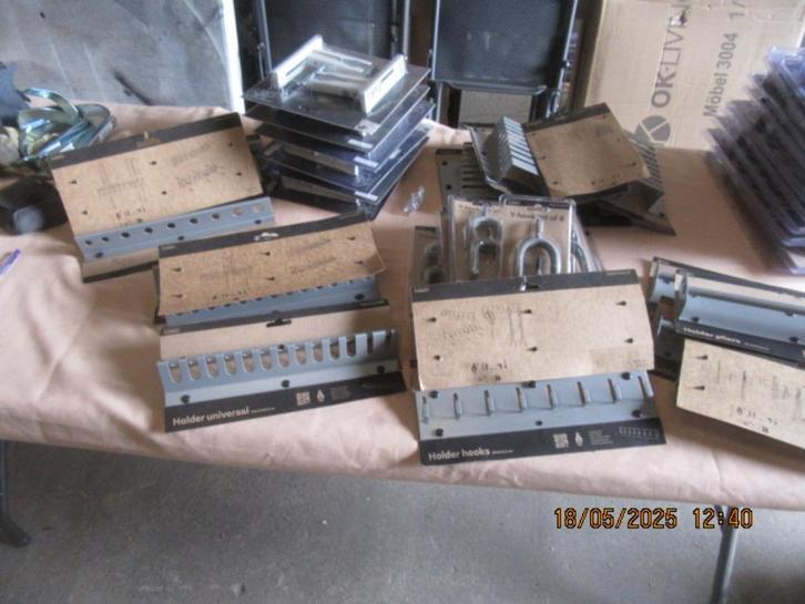 support divers en metal voir description, Autos : Divers, Autos divers Autre, Enlèvement ou Envoi