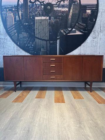 Scandinavisch dressoir - jaren 60/70 - vintage beschikbaar voor biedingen