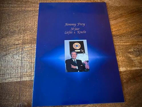 📘 30 jaar Jimmy Frey 'Liefde & Kracht' 🌹🎶, Verzamelen, Muziek, Artiesten en Beroemdheden, Zo goed als nieuw, Ophalen of Verzenden