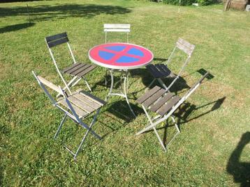 ancien ensemble de jardin : 5 chaises pliantes et 1 table ro beschikbaar voor biedingen