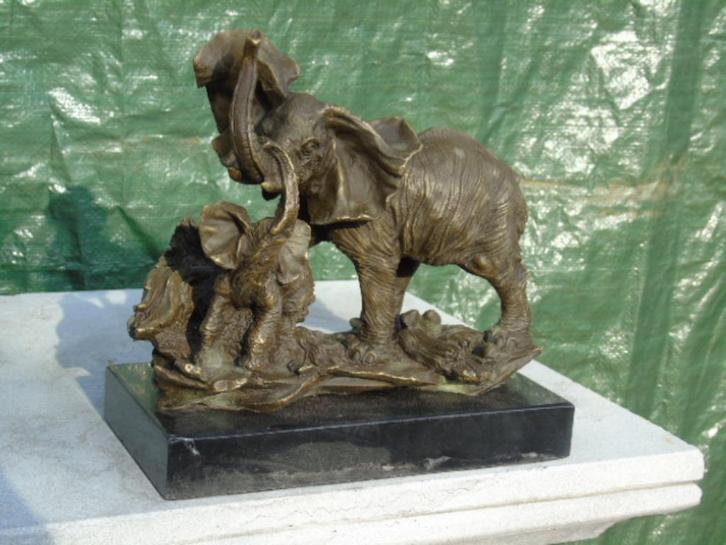 olifant en zijn bronzen welp gesigneerd, BARYE, Antiek en Kunst, Antiek | Brons en Koper, Brons, Ophalen