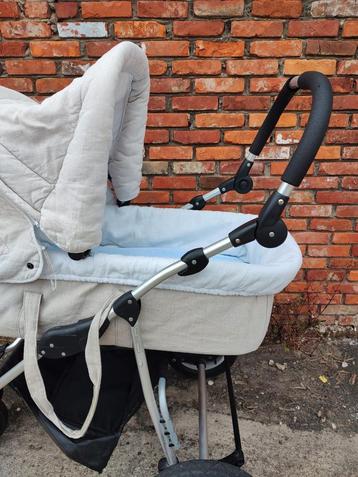 Mooie klassieke kinderwagen / koets 2delig beschikbaar voor biedingen