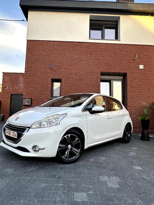 PEUGEOT 208 VTI 1.2  TEL 0493828059 prêt a immatriculer, Auto's, Peugeot, Particulier, ABS, Airbags, Airconditioning, Bluetooth