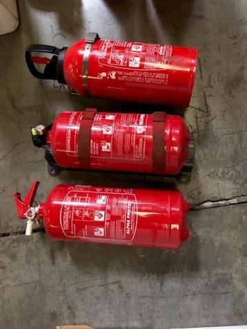 BRANDBLUSSER Delta extinctors Type VEGA3102 Gaz 45 g -  3 KG beschikbaar voor biedingen