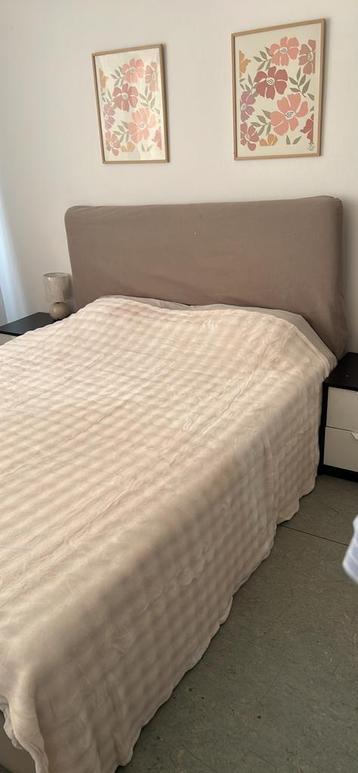 Lit IKEA, Comme neuf