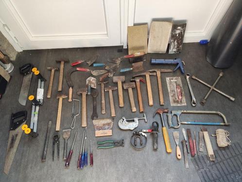 lot 1 outillage - 65 pièce avec coffres de rangement, Doe-het-zelf en Bouw, Gereedschapskisten, Ophalen