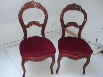 Mahoniehouten stoelen  beschikbaar voor biedingen