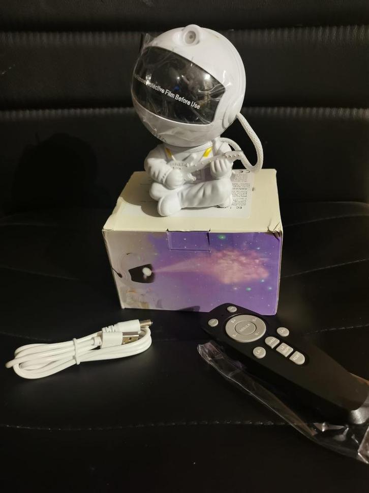 Astronaute Galaxy Projecteur veilleuse, Enfants & Bébés, Chambre d'enfant | Aménagement & Décoration, Neuf, Lampe, Enlèvement ou Envoi
